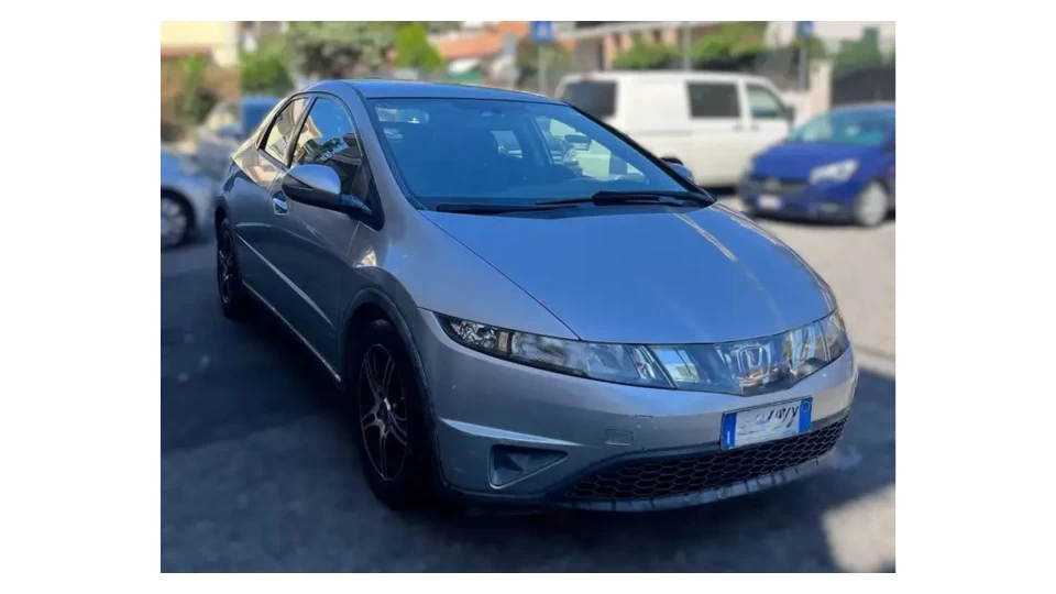 Honda Civic 5p 1.8 i-vtec Comfort - MEGA Solution Autonoleggio
